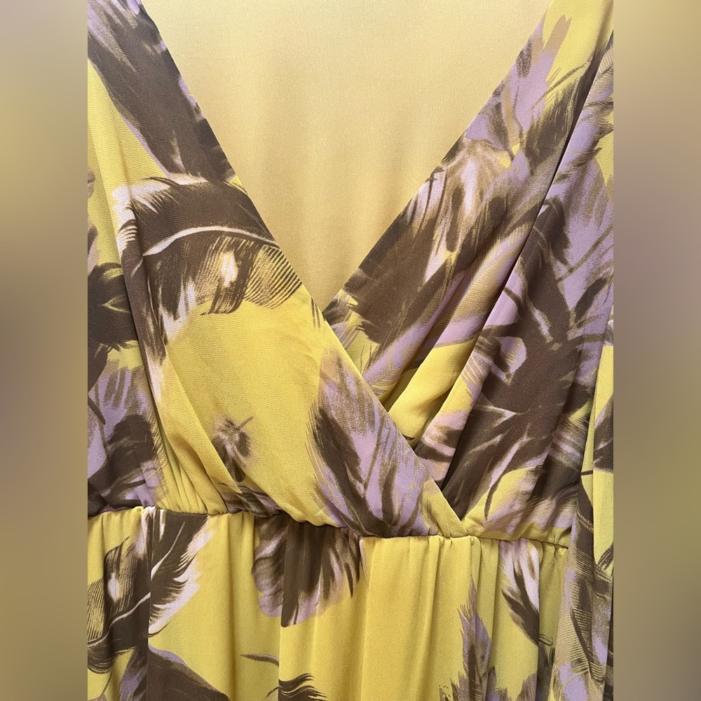 EUC Yellow Floral Maxi Dress 3X 
FYI: the belt is missing - Picture 7 of 7